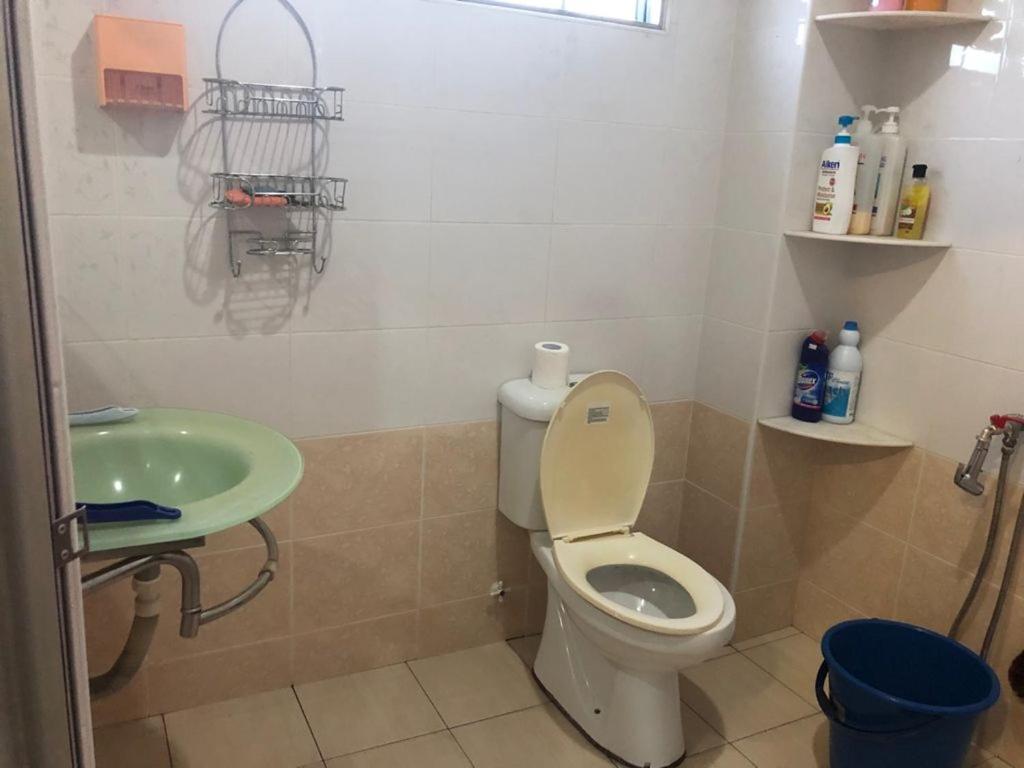 Bukit Indah Homestay Бентонг Екстериор снимка