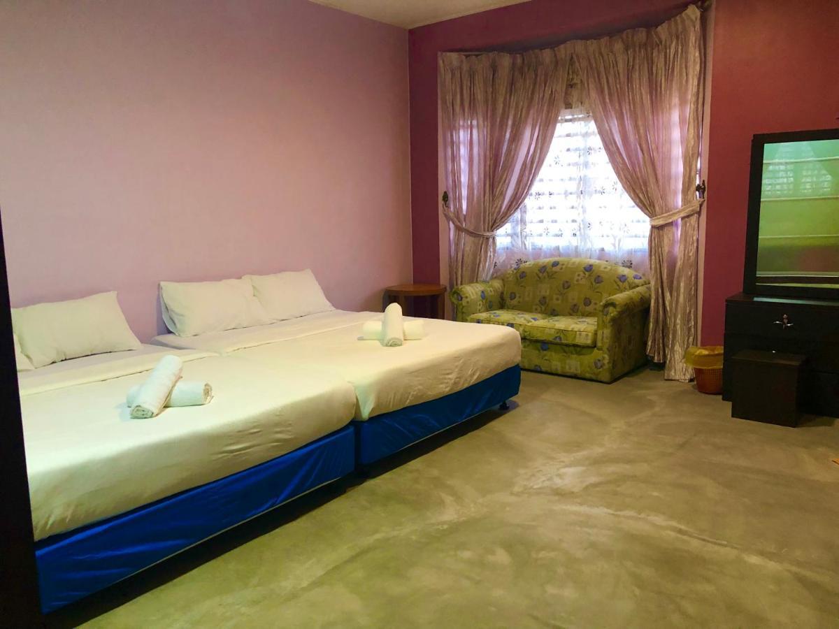 Bukit Indah Homestay Бентонг Екстериор снимка
