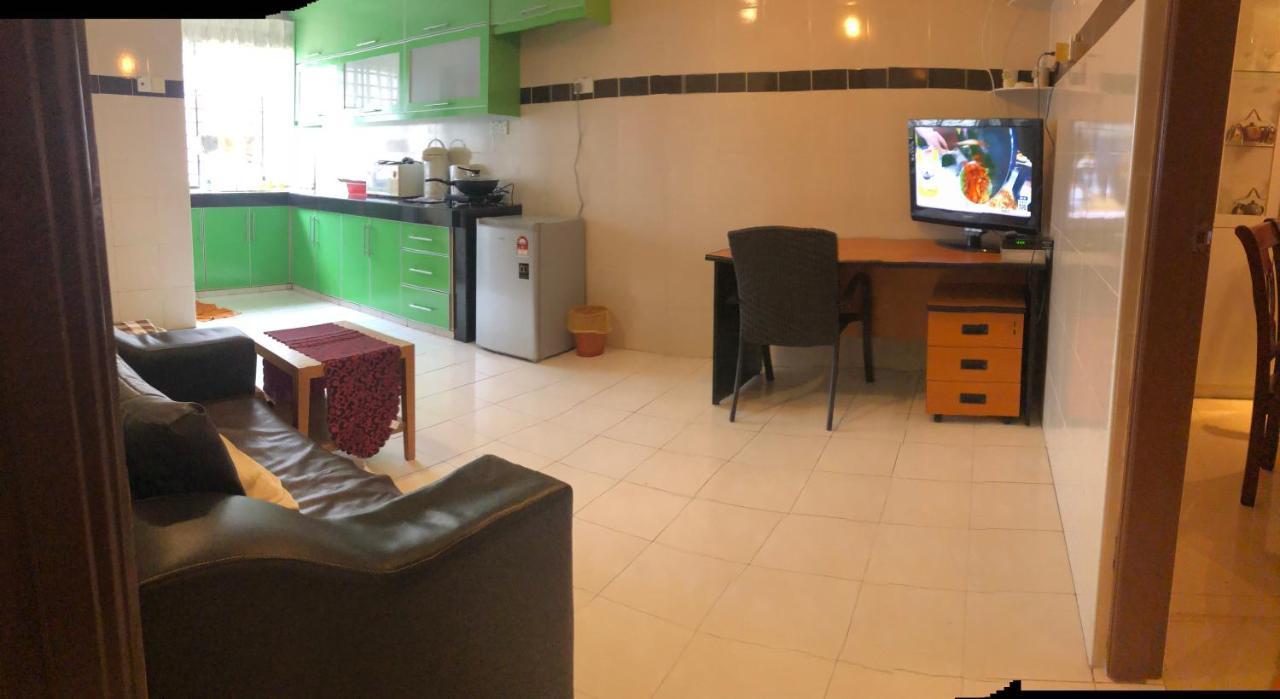 Bukit Indah Homestay Бентонг Екстериор снимка